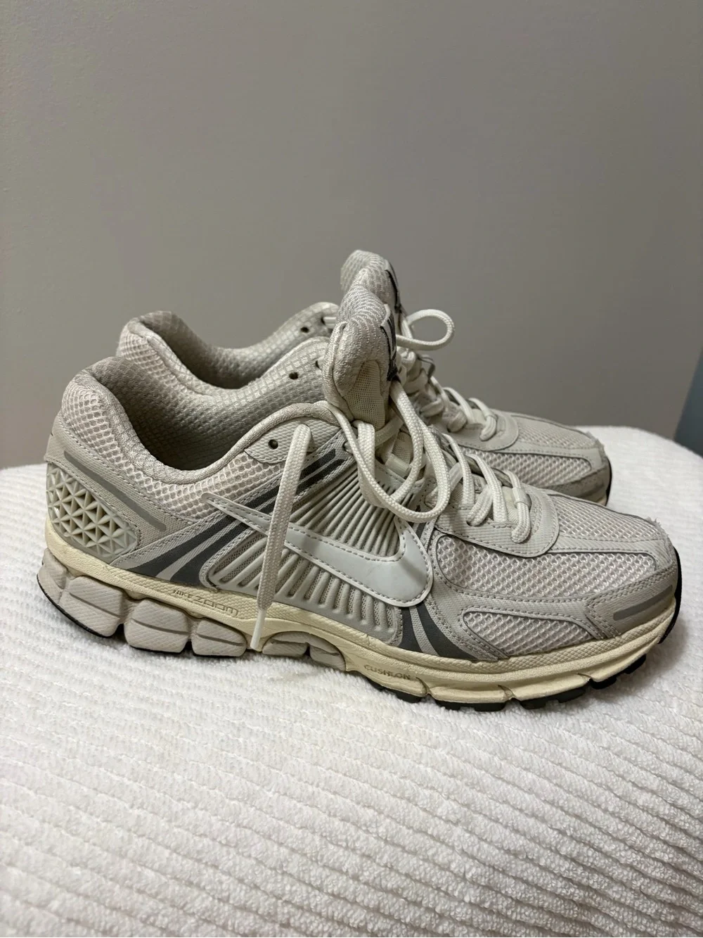Nike up sale